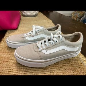 Original vans. Color beige. Not used at all (brand new). Size 7 1/2.